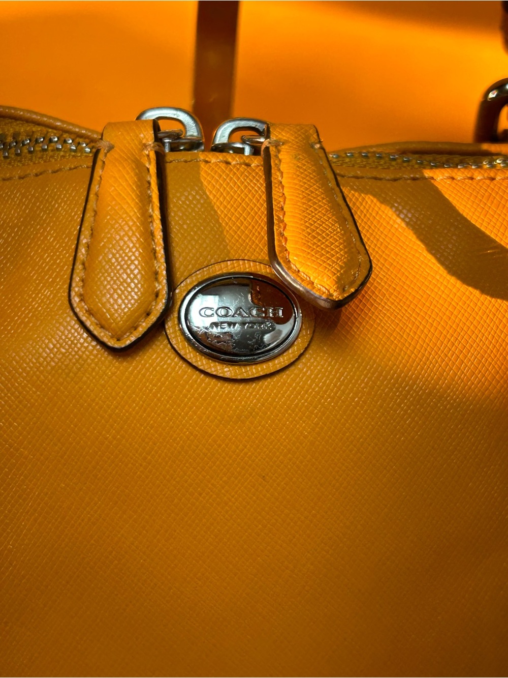 Coach Orange Leather Dome Satchel Approx. 10 x 9 x 4 - Picture 7 of 17